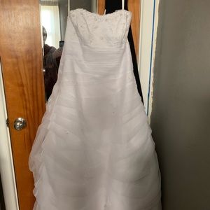 sleeveless, corset back, full length, strapless